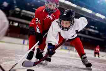 How to teach to play the child in hockey
