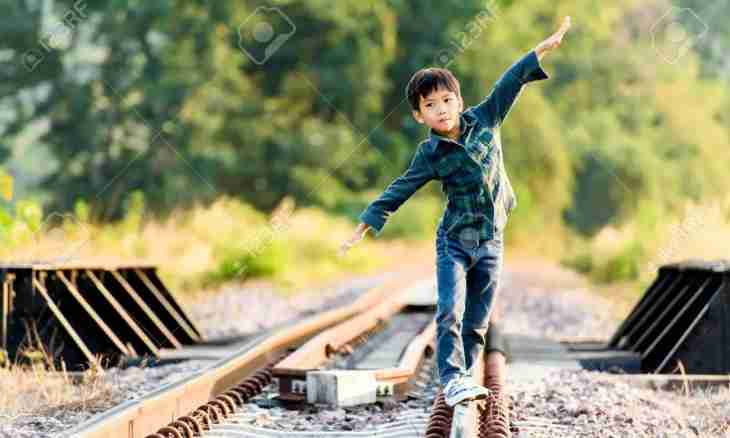 How to choose to the child the railroad
