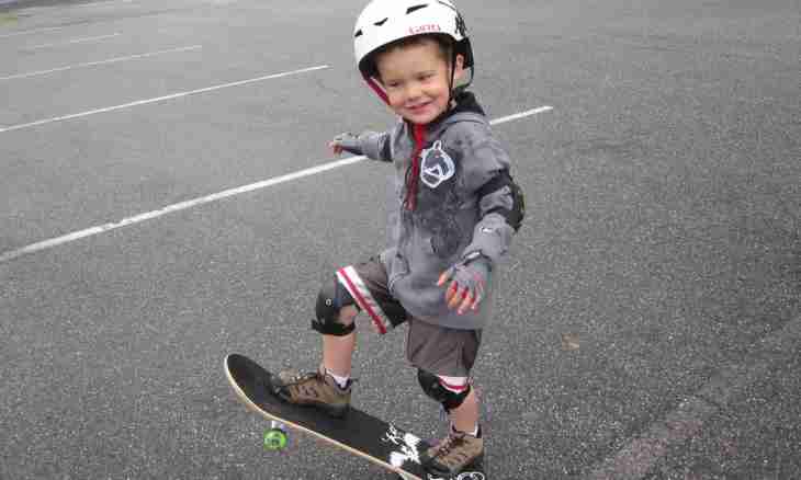How to choose skates for the child