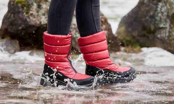 How to choose winter footwear to children