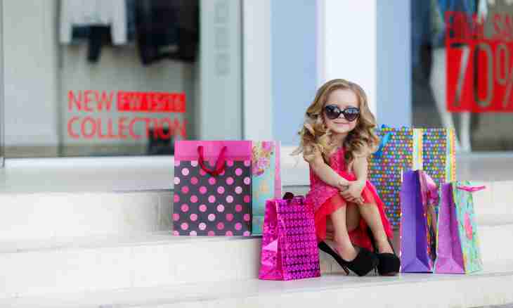 How to bring up the little fashionista