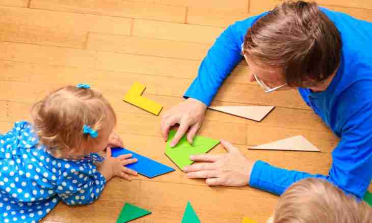 How to learn geometrical figures with the child
