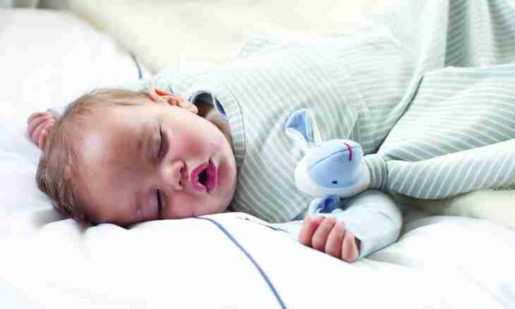 Why the baby sleeps badly