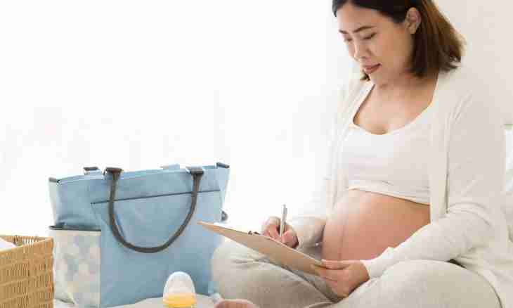 What needs to be taken in maternity hospital for the child