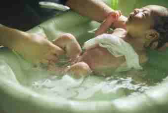 How to wash newborns