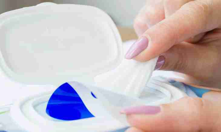 How to choose wet towel wipes for children