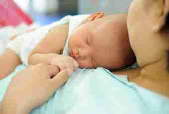 Whether it is necessary to awake the baby for feeding