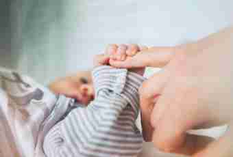 When to begin to walk with the newborn