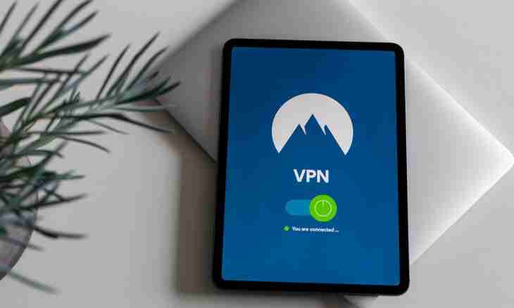 3 free VPN on mobile phones and the PC