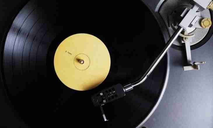 How to play on vinyl
