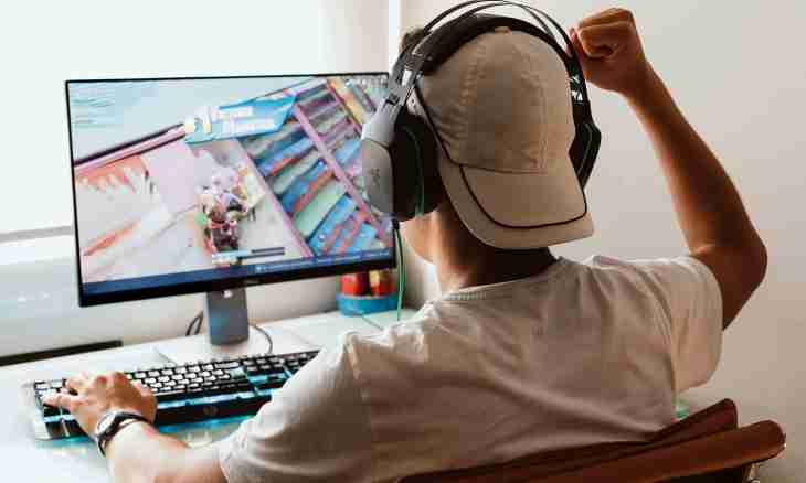How to earn from an online game