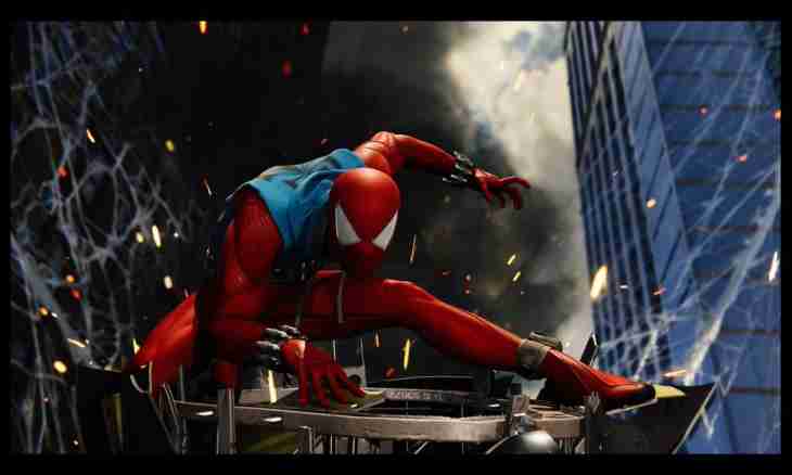 "Where to play the games ""Spiderman"" online"