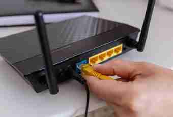 How to connect an Internet cable
