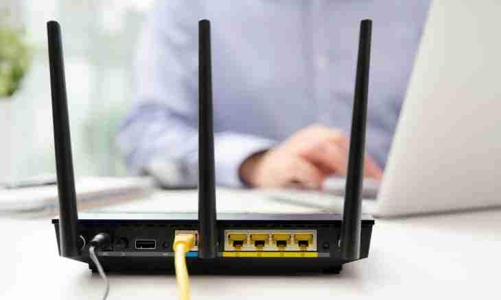 How to connect two computers to the Internet from one modem