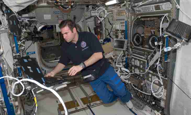 How to configure the Internet of the ISS