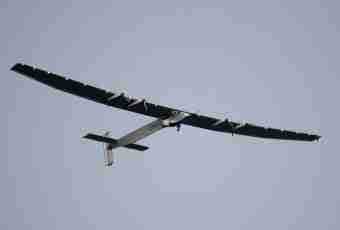 Who thought up the plane on solar batteries