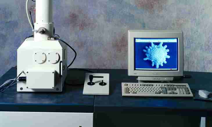 How to choose an electronic microscope