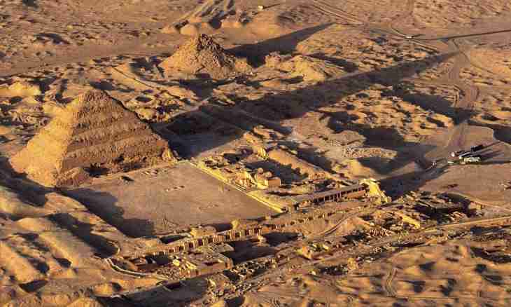 What well-known constructions in Egypt