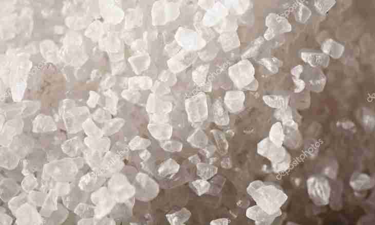 How to grow up a crystal from table salt in house conditions