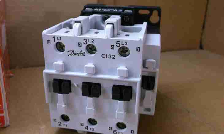 How to connect the contactor