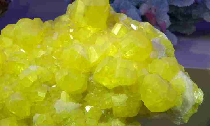 Sulfur as chemical element
