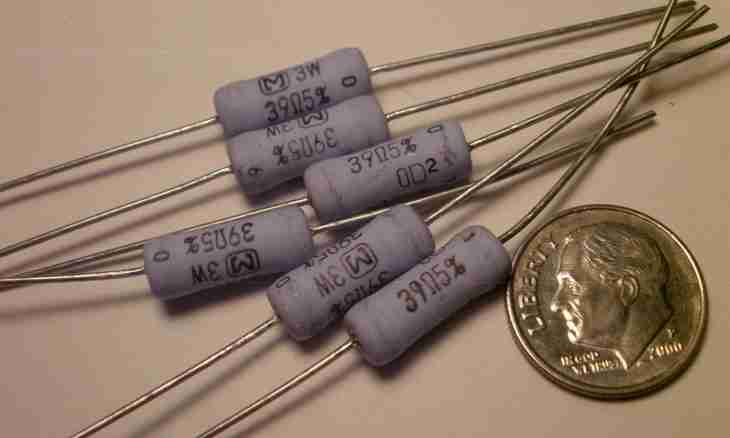 How to determine resistor power