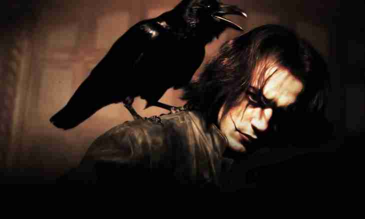 How to distinguish the Crow from the Crow