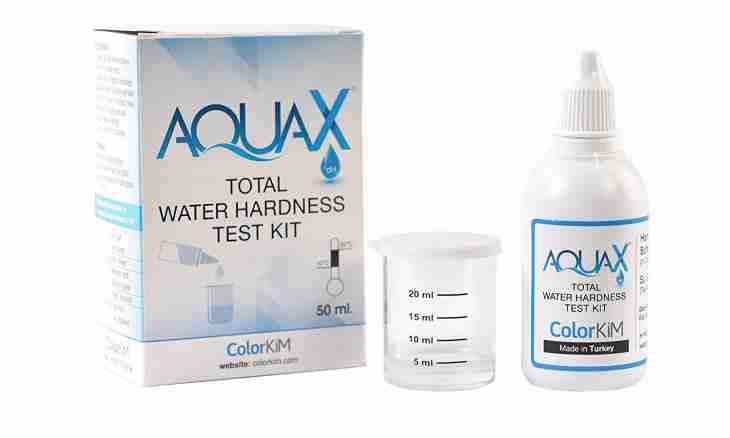 How to determine hardness of water in an aquarium