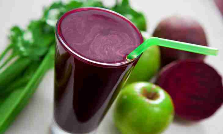 How to squeeze out juice of beet