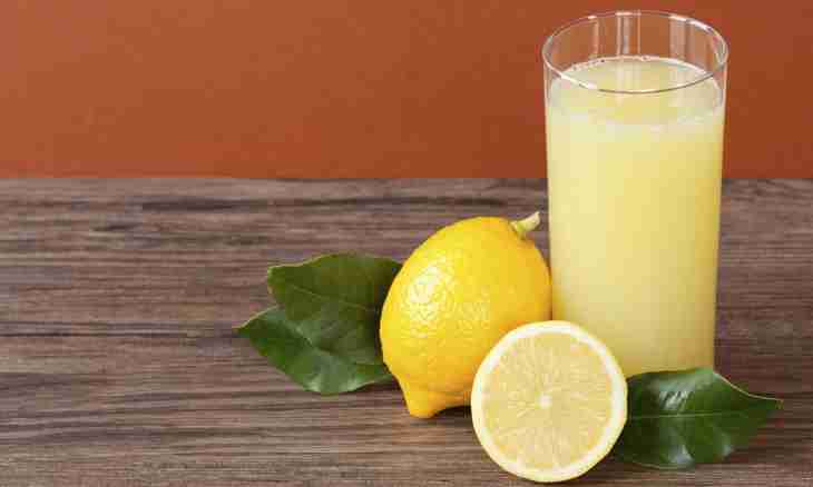 How to make lemonade of juice