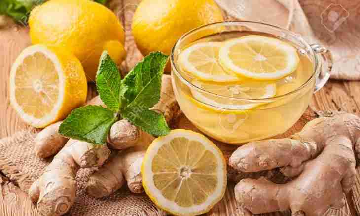 Ginger tea with a lemon