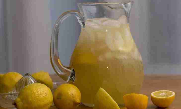 As to make lemonade of a lemon