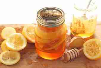 How to make useful drink on honey