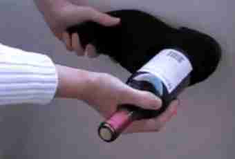 How to open a bottle without corkscrew