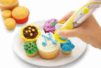 How to decorate cake with the confectionery syringe