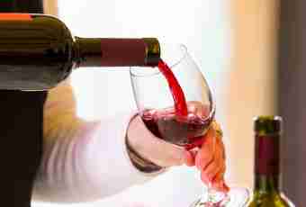 Advantage and harm of red wine