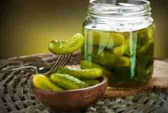 How many it is necessary to pour vinegar on a one-liter jar of cucumbers