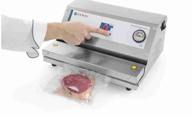 Vacuum packing of products – a guarantee of long safety