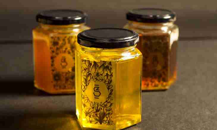 How to check May honey for quality