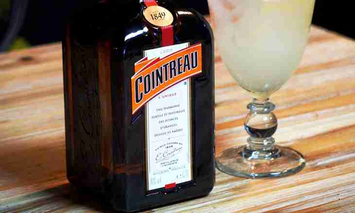 As it is correct to drink the Cointreau liqueur