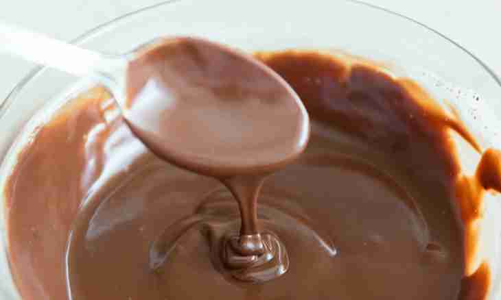 How to prepare a chocolate beverage from a kerob