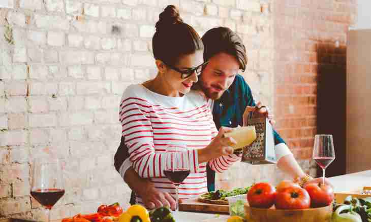 What to prepare for a romantic dinner for the husband