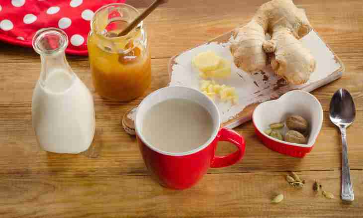 Milk with soda for cough: how to accept also medicinal properties