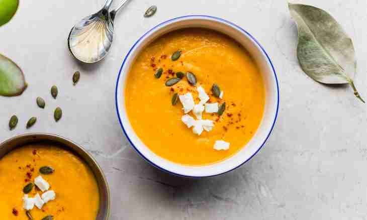 Carrot and creamy pineapples cream soup and curry