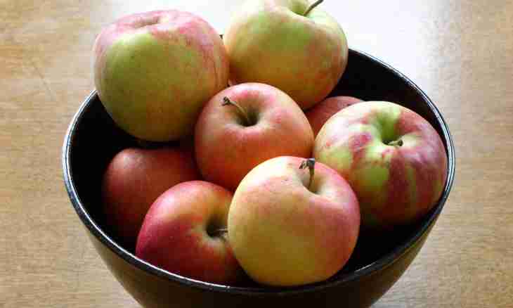Useful properties of apples