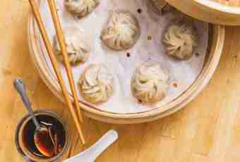 How to stick together house dumplings