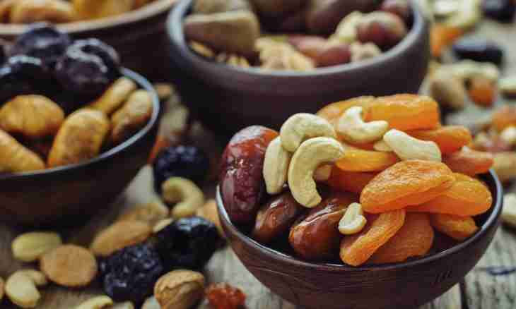 Why dried fruit kaloriyny fresh
