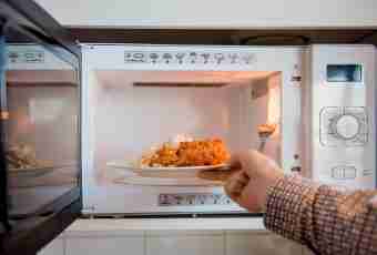 What products can't be warmed in the microwave