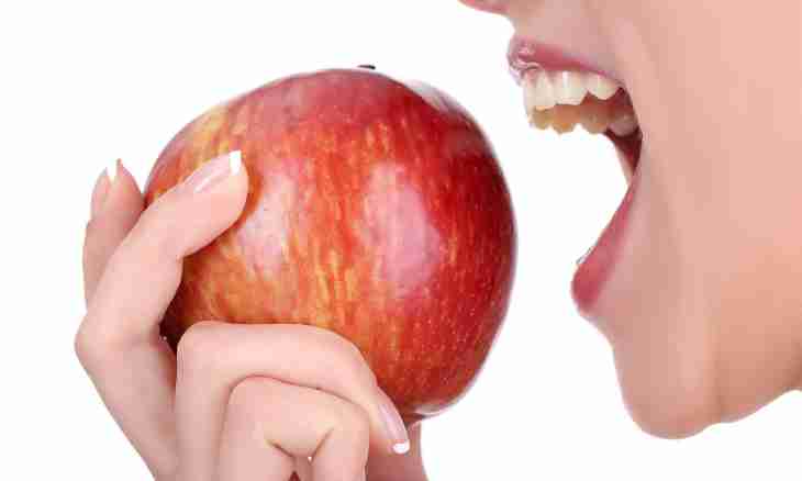 Why apples are useful to women