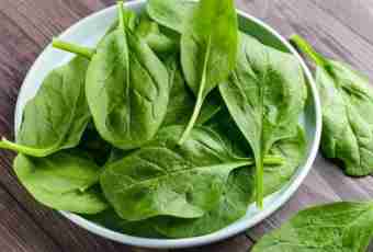 Spinach: advantage and harm for health